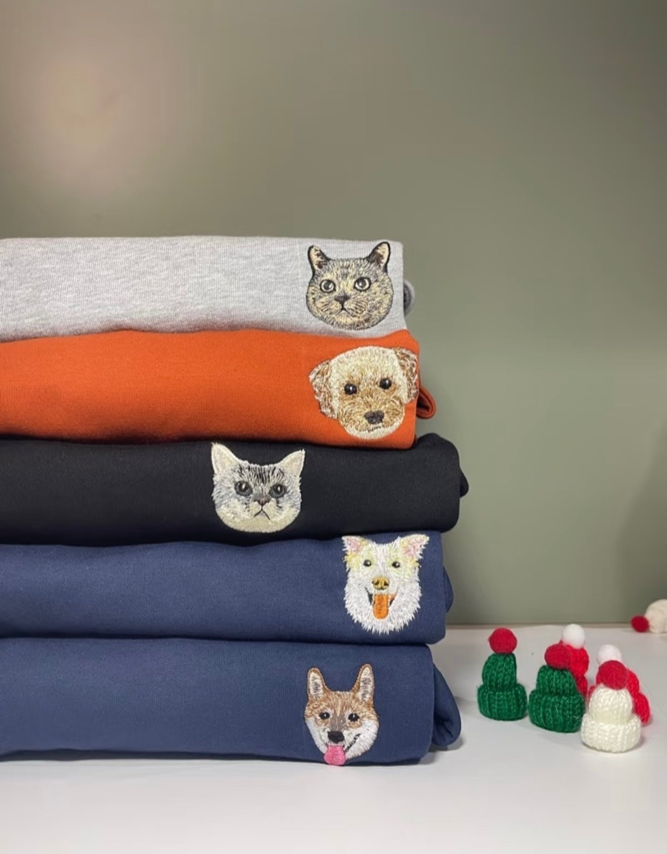 Custom Embroidered Pet Portrait Hats/Clothes
