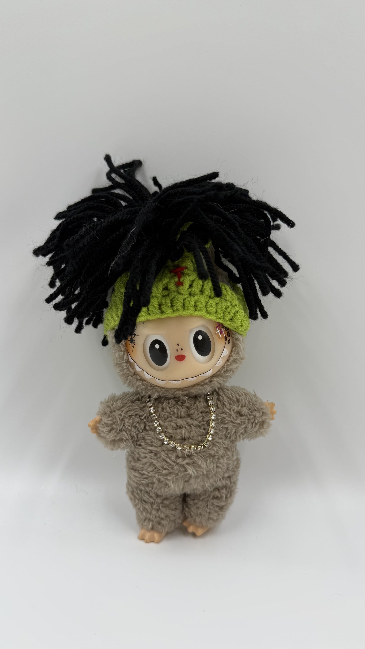 Dreadlock hair with diamond necklace for labubu